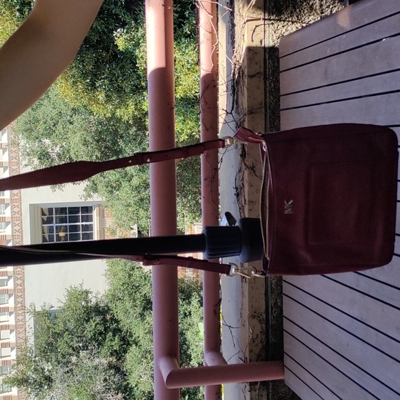 Michael Kors Crossbody Beautiful Burgundy Leather - Picture 6 of 6